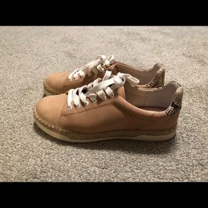 Brand new Dolce Vita shoes never worn